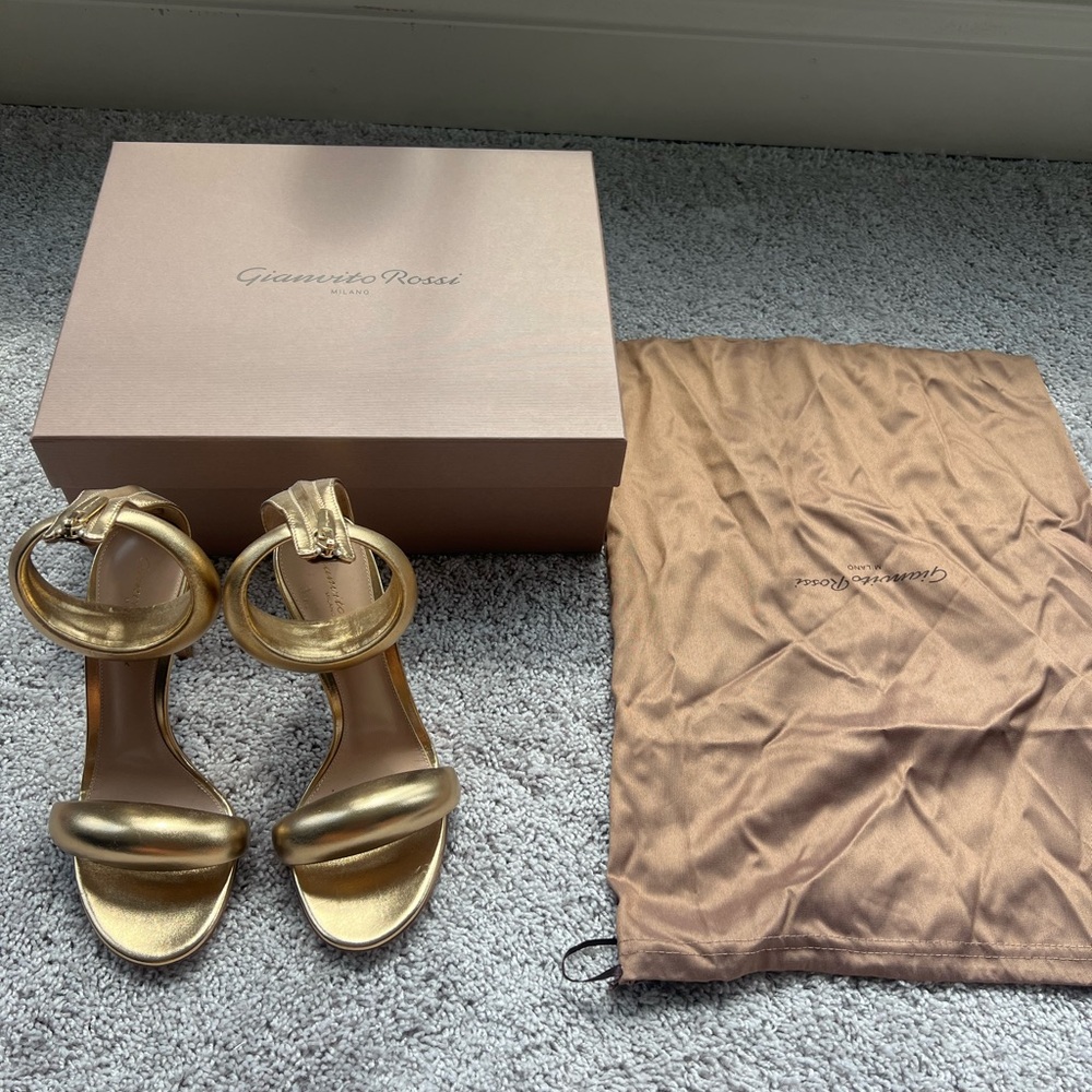 Gianvito Rossi Metallic Gold Heels